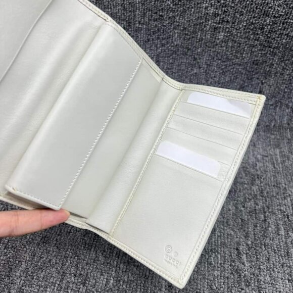 100% Authentic Gucci GG Trifold Wallet - Picture 9 of 12